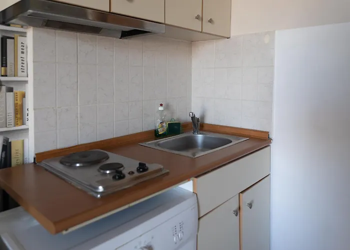 Apartment Elia Mini 3 *